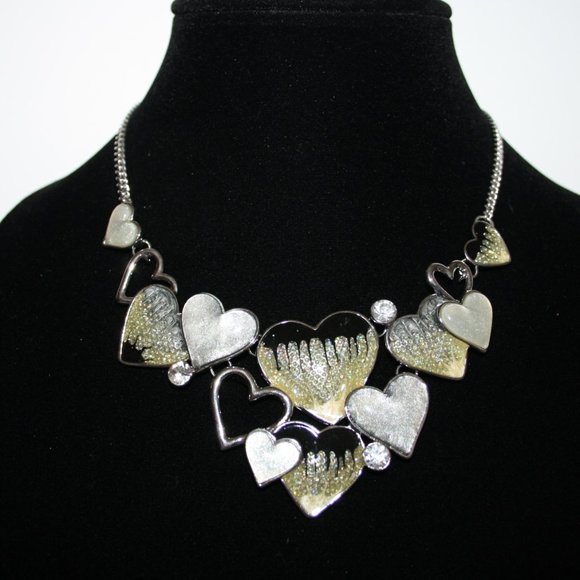 Chunky silver heart necklace